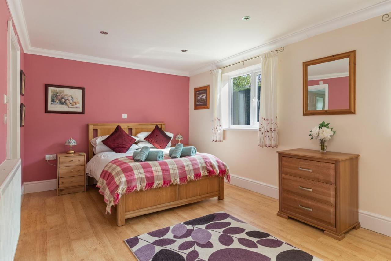 Sunningdale - Beach Side Cottage, Sea Views, Parking Saundersfoot Eksteriør billede